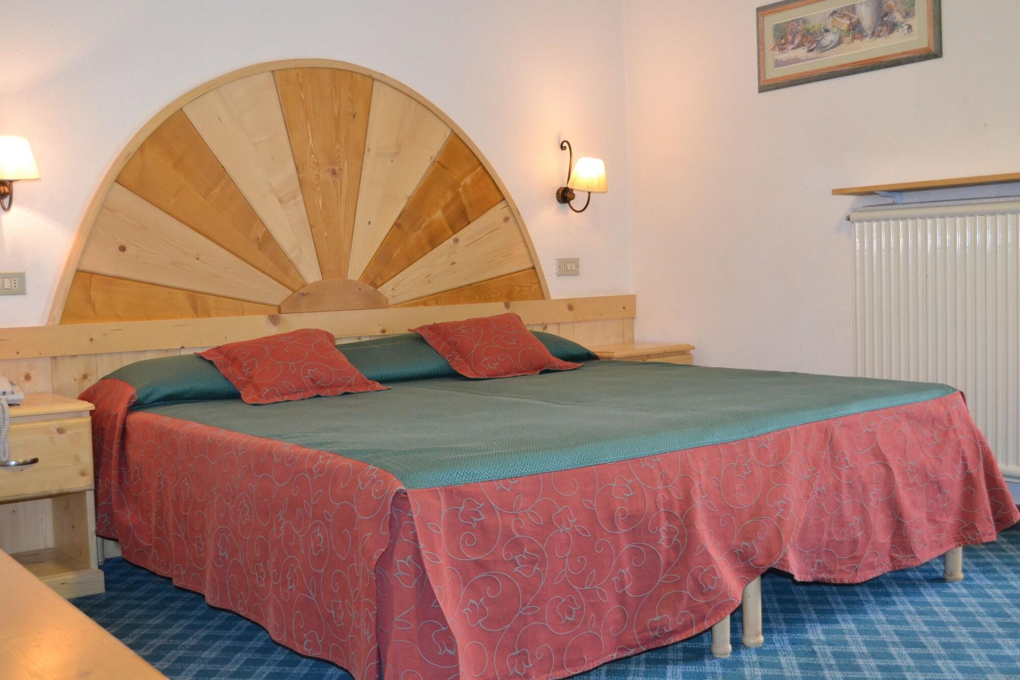 Hotel Corona Carano  Esterno foto