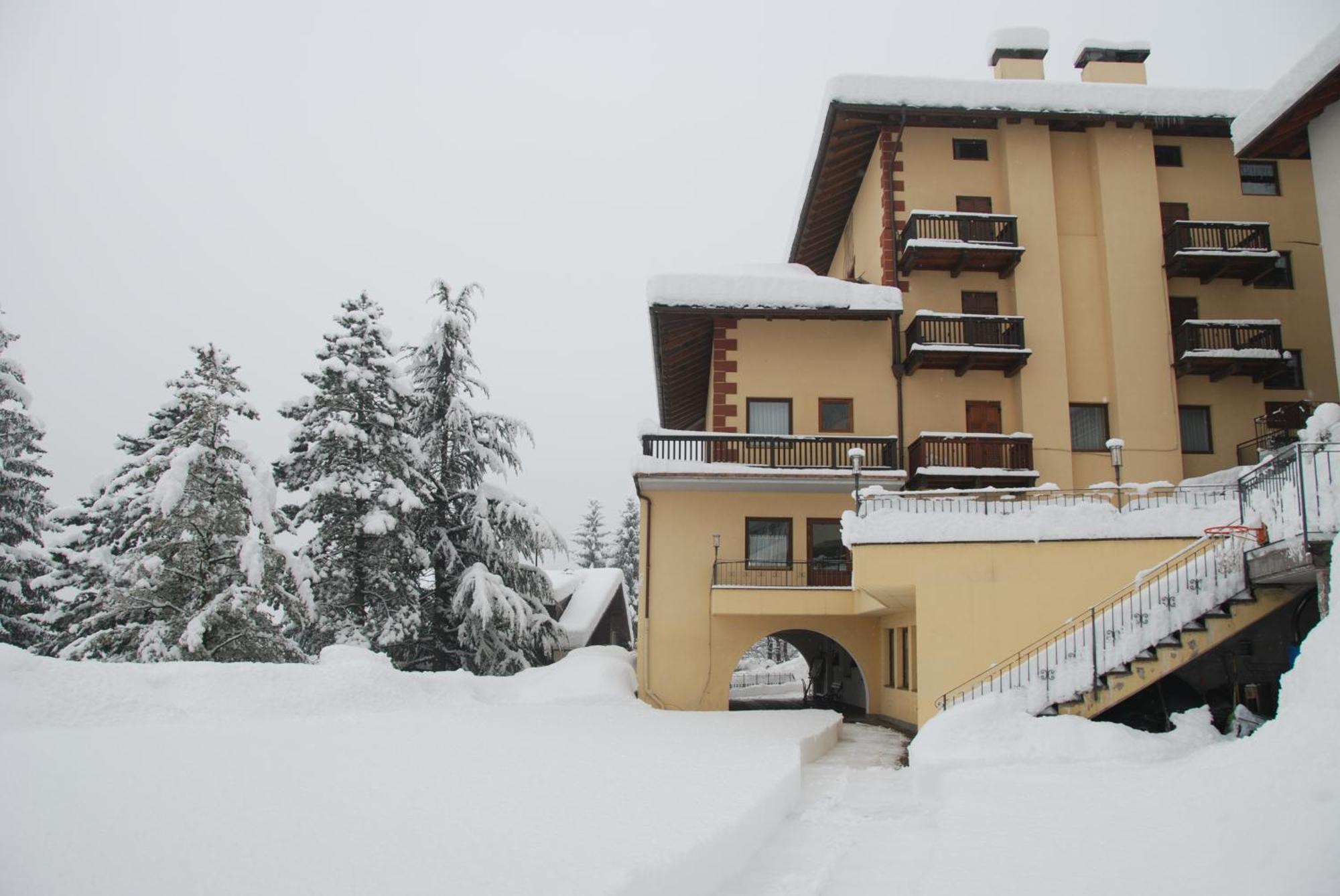 Hotel Corona Carano  Esterno foto