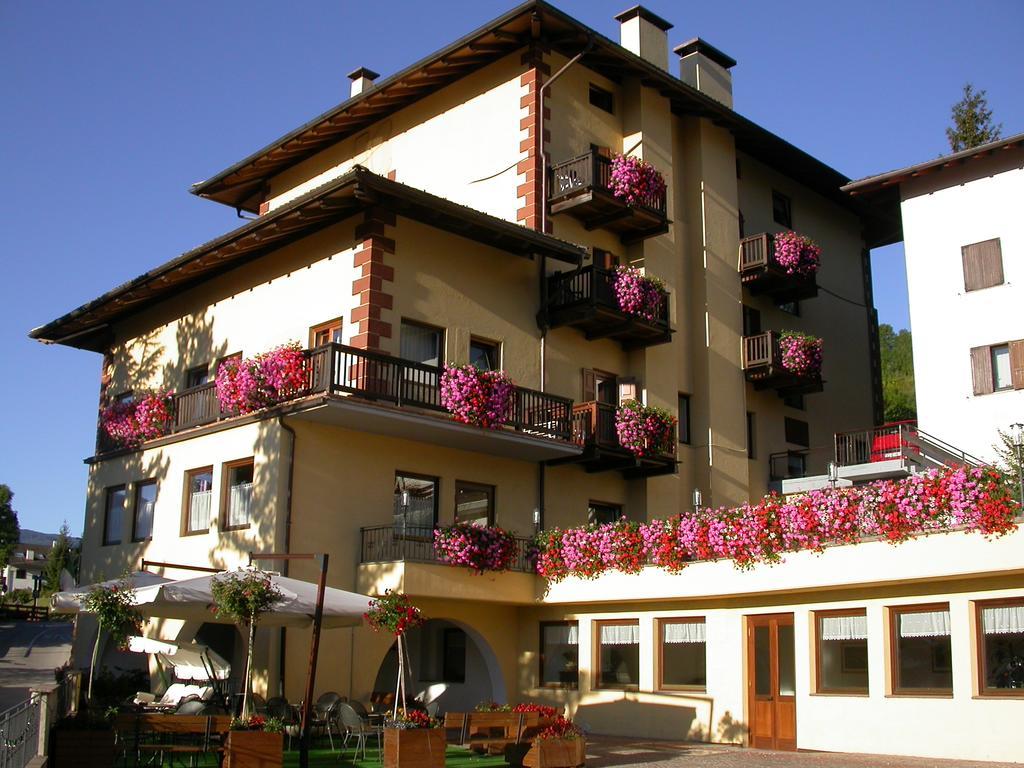 Hotel Corona Carano  Esterno foto